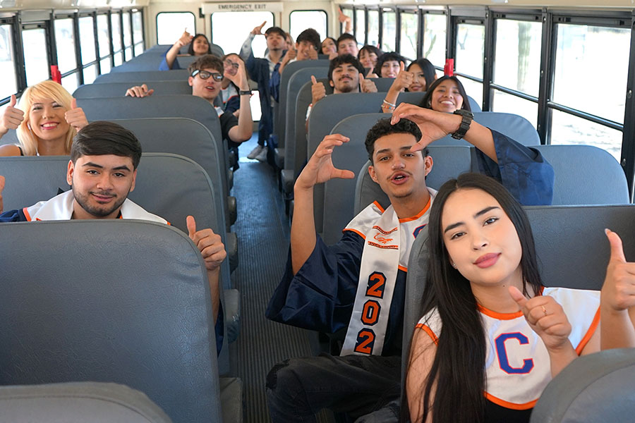 Cholla seniors give thumbs up on the school bus